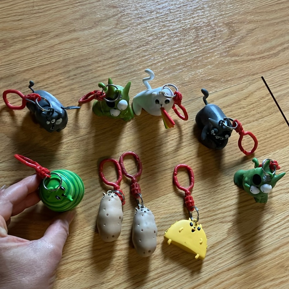 Green and Black Action Figures Set for Epic Play